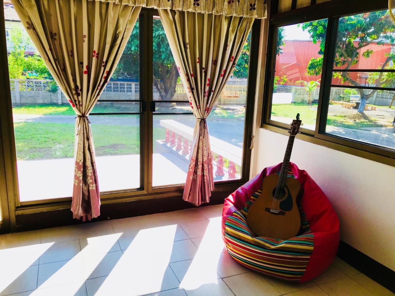 Winter House Chiang Rai Hotel Luaran gambar